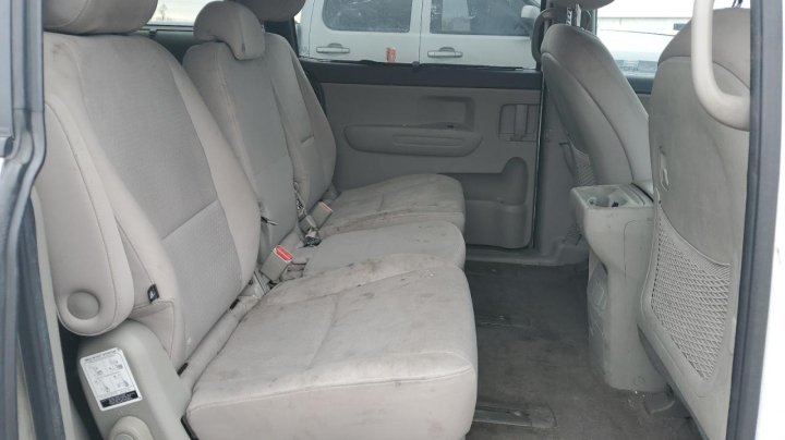 KIA Sedona LX 2016