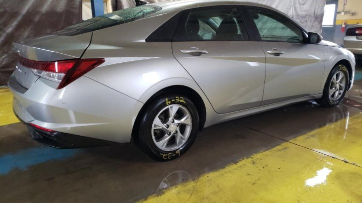 Hyundai Elantra SE 2021