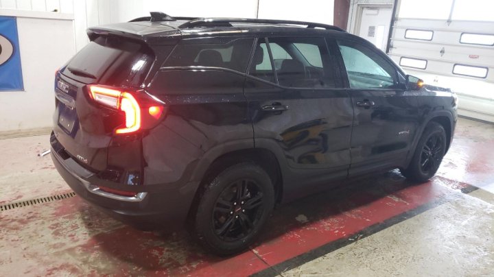 GMC TERRAIN AT4 2023