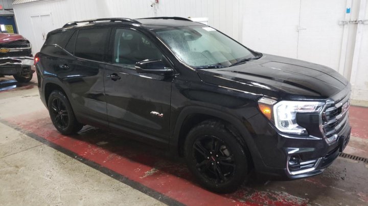 GMC TERRAIN AT4 2023