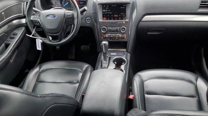 Ford Explorer XLT 2019