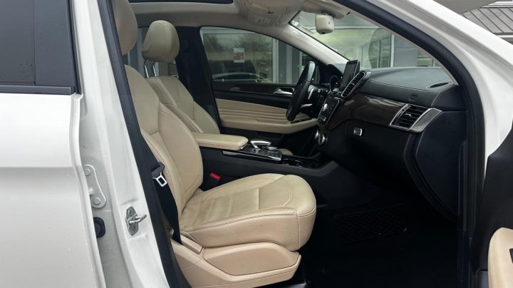 Mercedes-Benz GLE-Class 450 4MATIC 2016