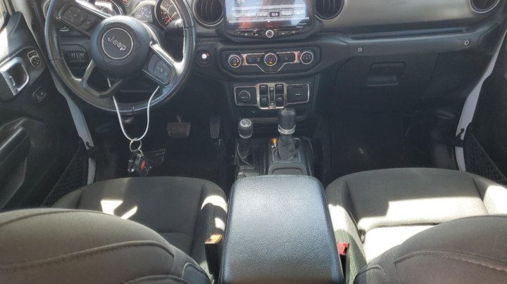 JEEP Gladiator SPORT 2020