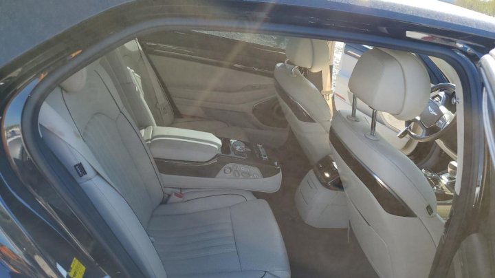 Genesis G90 ULTIMATE 2017