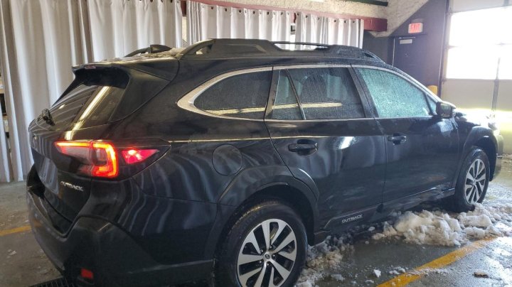Subaru Outback PREMIUM 2023