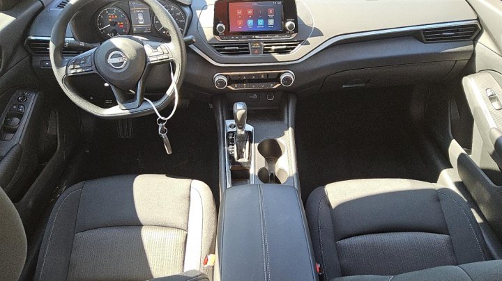 Nissan Altima S 2024