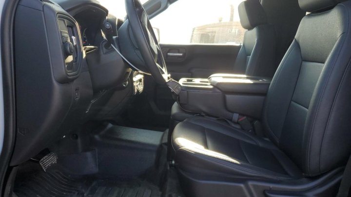 Chevrolet Silverado C1500 2023
