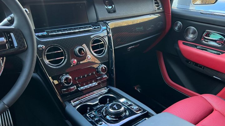 Rolls-Royce Cullinan BLACK BADGE 2022