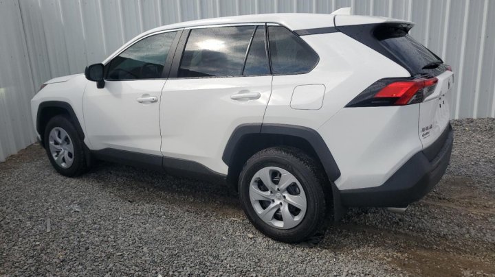Toyota RAV4 LE 2024