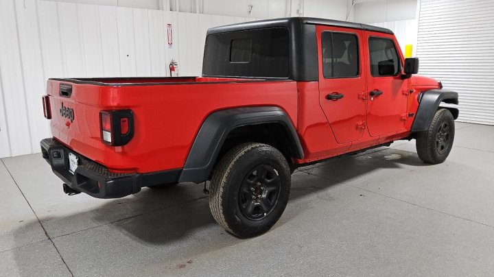 JEEP Gladiator SPORT 2021