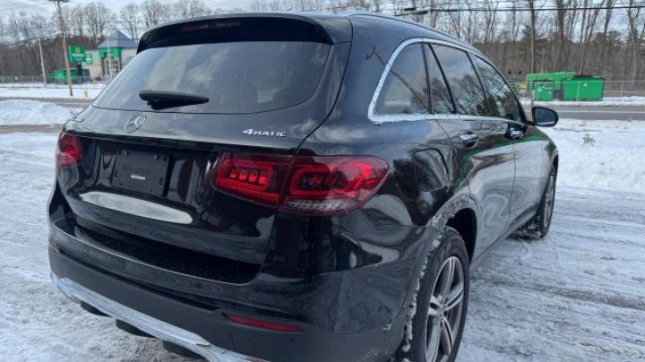 Mercedes-Benz GLC-Class 300 4MATIC 2022