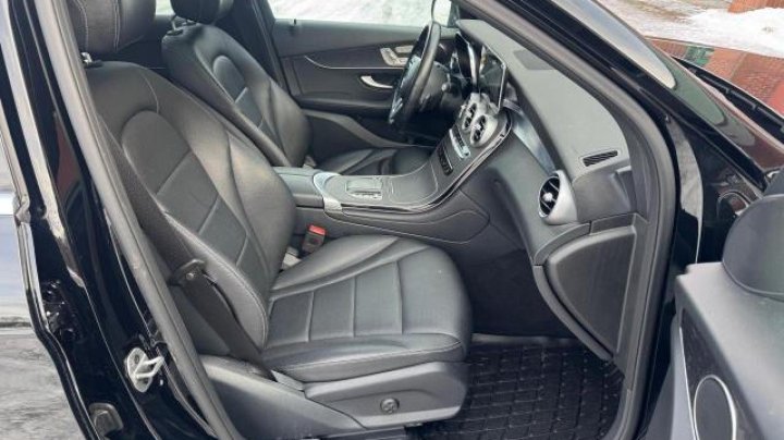 Mercedes-Benz GLC-Class 300 4MATIC 2022