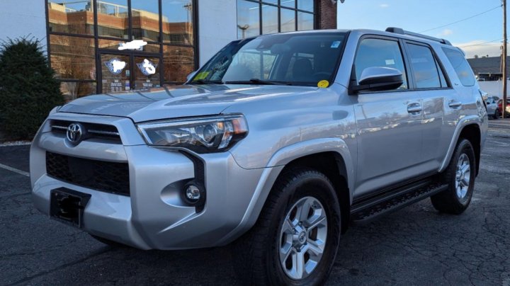 Toyota 4runner SR5/SR5 PREMIUM 2021