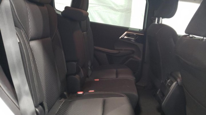 Mitsubishi Outlander ES 2022