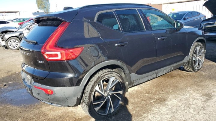 Volvo XC40 T5 R-DESIGN 2020