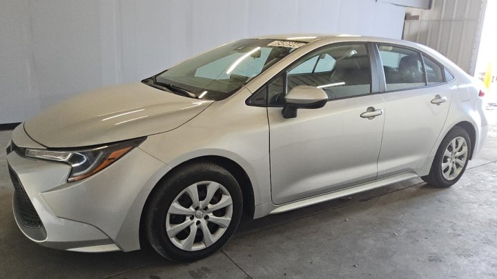 Toyota Corolla LE 2022