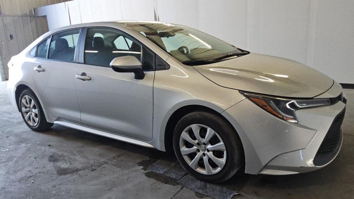Toyota Corolla LE 2022