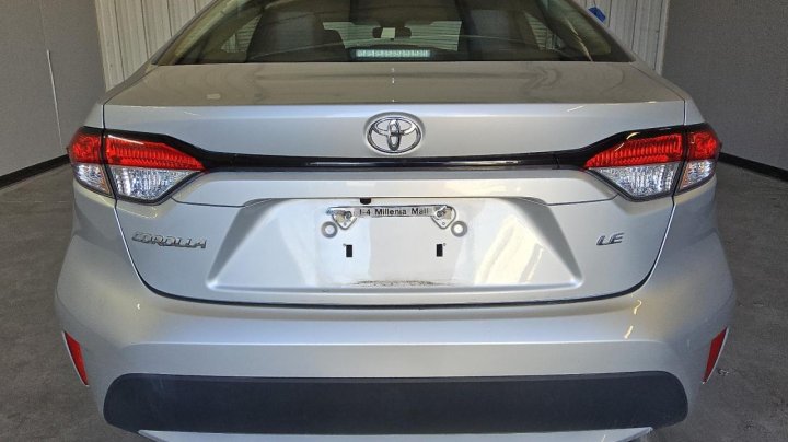 Toyota Corolla LE 2022