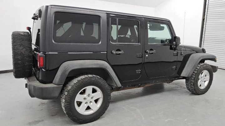 JEEP WRANGLER UNLIMITED SPORT 2017