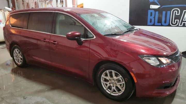 CHRYSLER VOYAGER LX 2023