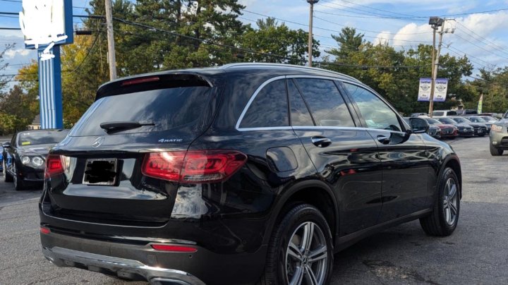 Mercedes-Benz GLC-Class 300 4MATIC 2021