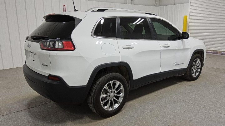 JEEP Cherokee LATITUDE PLUS 2020