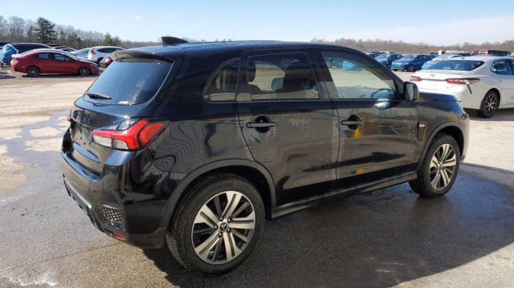 Mitsubishi Outlander ES 2020