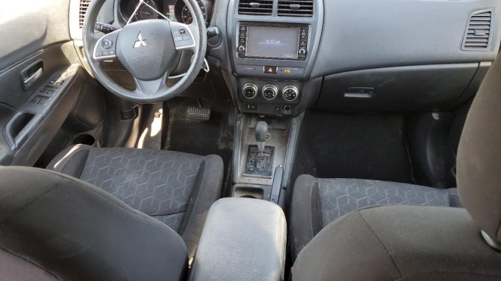 Mitsubishi Outlander ES 2020