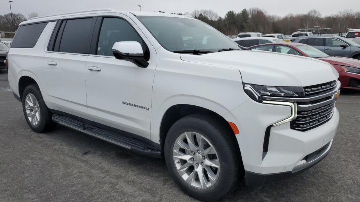Chevrolet Suburban K1500 PREMIER 2023