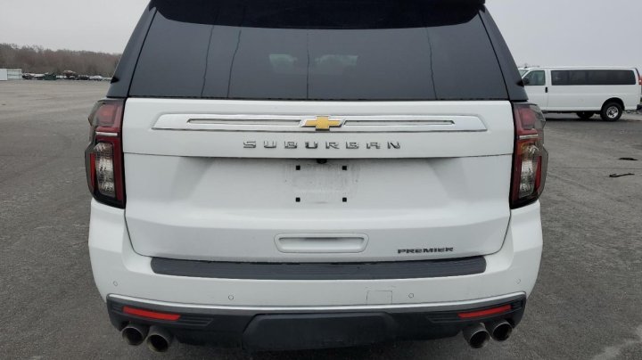 Chevrolet Suburban K1500 PREMIER 2023