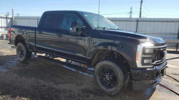 Ford F250 SUPER DUTY 2023