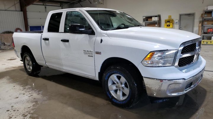 RAM 1500 CLASSIC TRADESMAN 2023