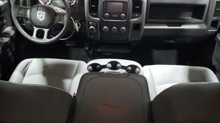 RAM 1500 CLASSIC TRADESMAN 2023
