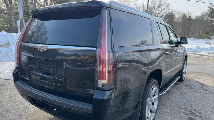 Cadillac Escalade ESV LUXURY 2019