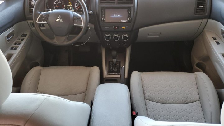 Mitsubishi Outlander ES 2020