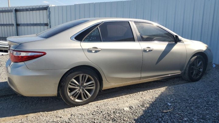 Toyota Camry LE 2017