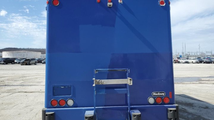 Isuzu NRR  2019