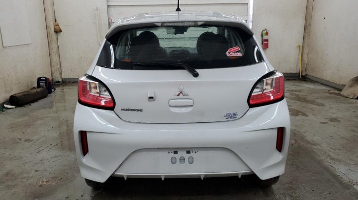 Mitsubishi Mirage ES 2024