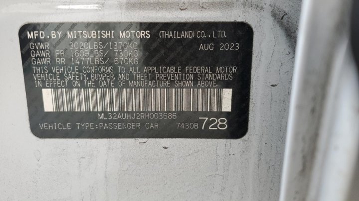 Mitsubishi Mirage ES 2024