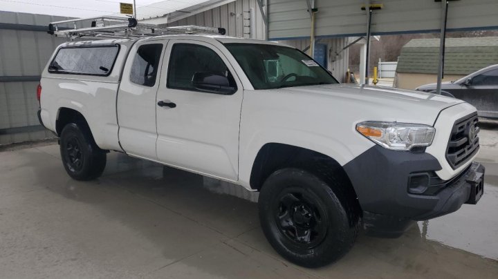 Toyota TACOMA ACCESS CAB 2019