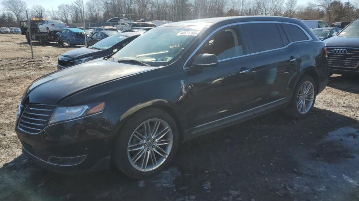 Lincoln MKT  2018