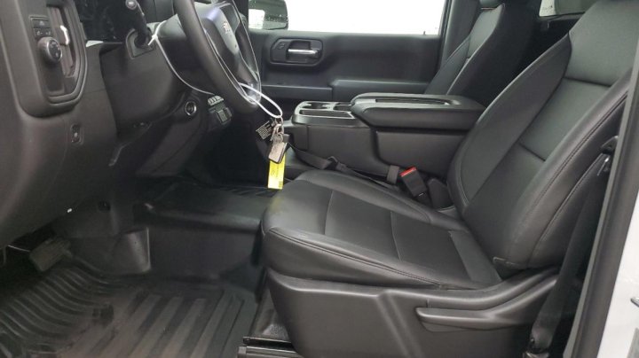 Chevrolet Silverado C1500 2023
