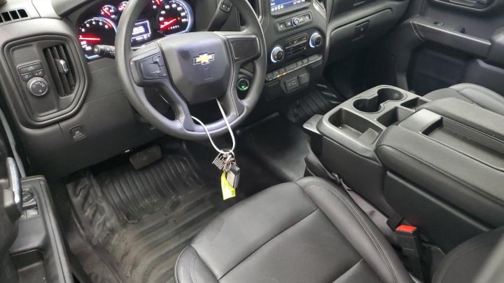 Chevrolet Silverado C1500 2023