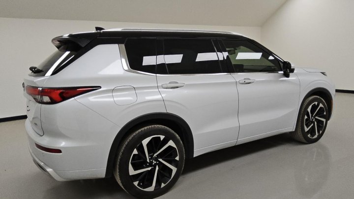 Mitsubishi Outlander SEL 2023