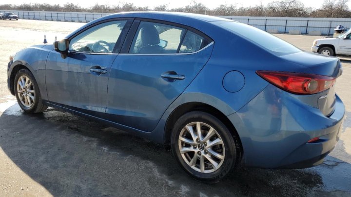 Mazda 3 TOURING 2017