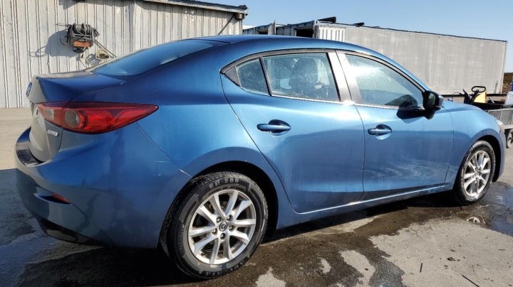 Mazda 3 TOURING 2017