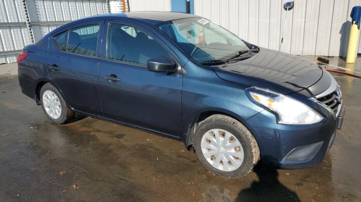 Nissan Versa S 2017