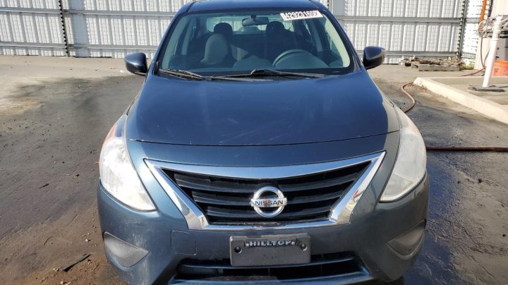 Nissan Versa S 2017