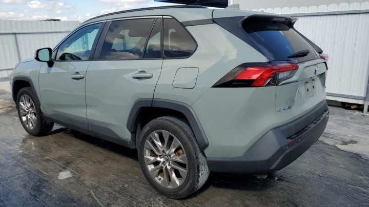 Toyota RAV4 XLE PREMIUM 2019