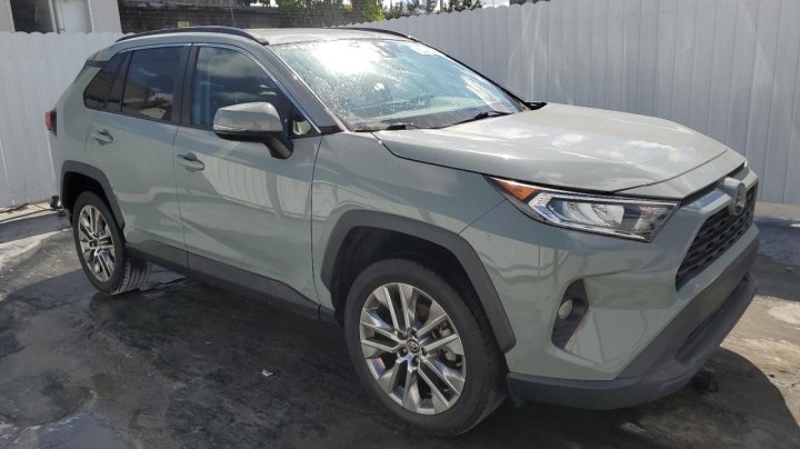 Toyota RAV4 XLE PREMIUM 2019